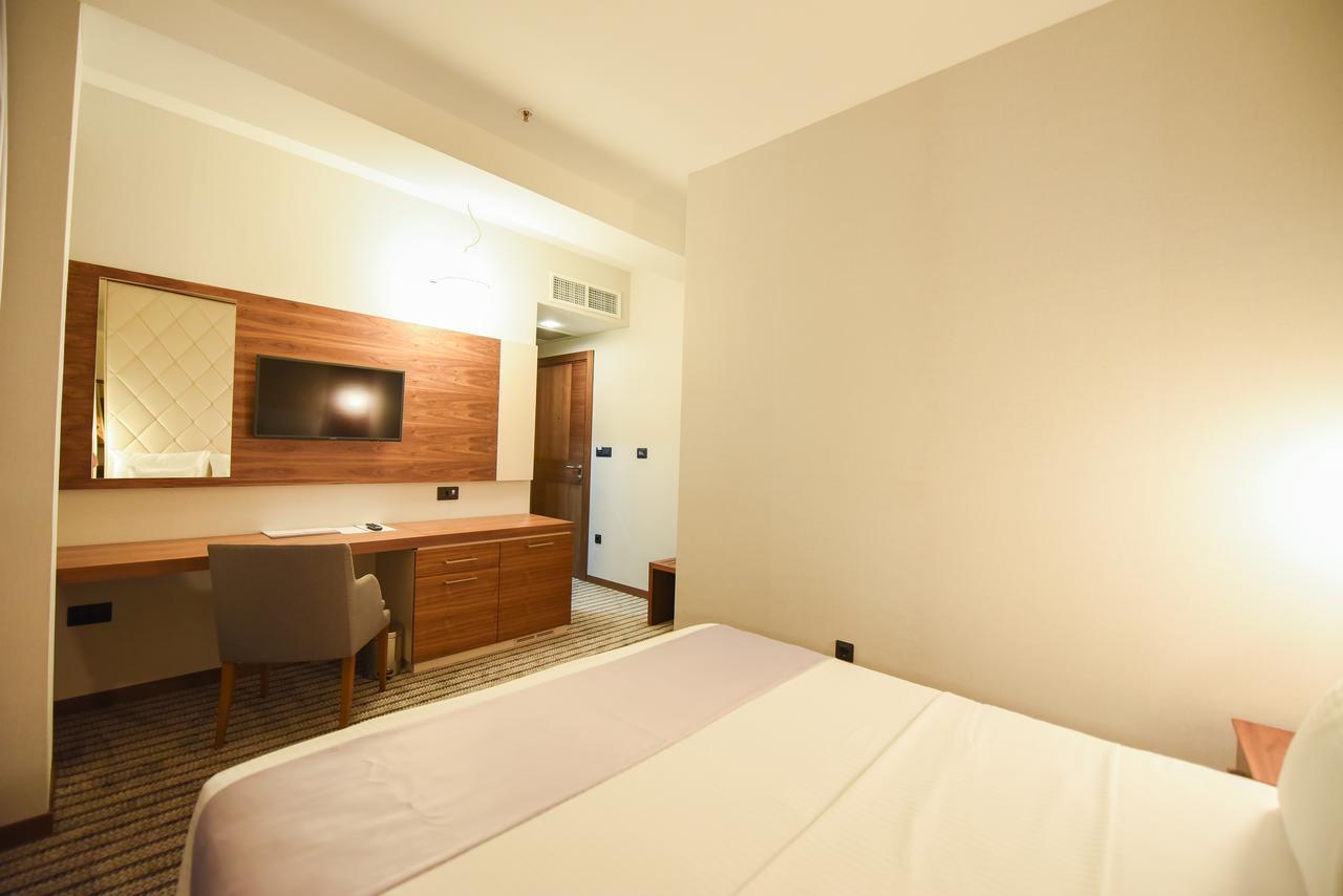 Hotel Union Podgorica Exteriér fotografie
